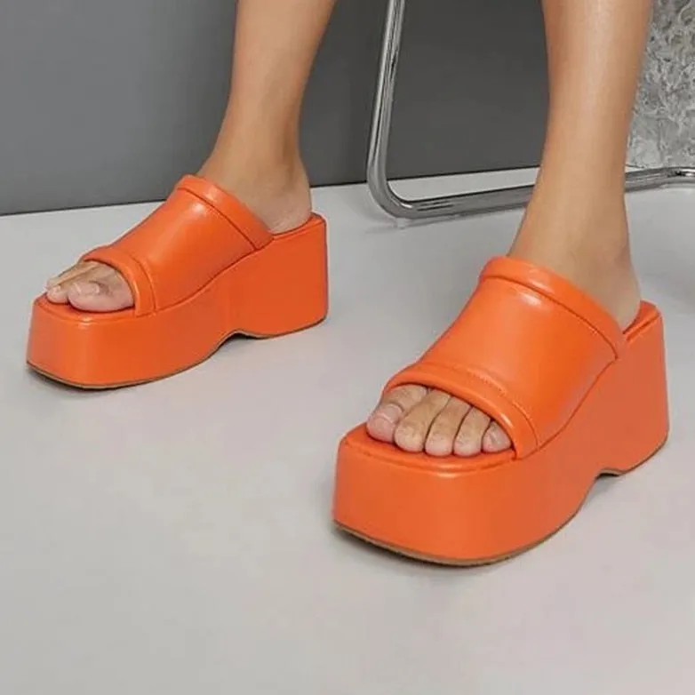 Putri Solid Color Minimalist Platform Wedge Sandals - 5 Colors
