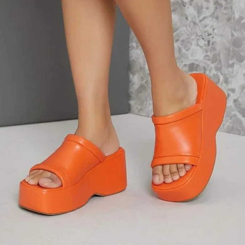 Putri Solid Color Minimalist Platform Wedge Sandals - 5 Colors