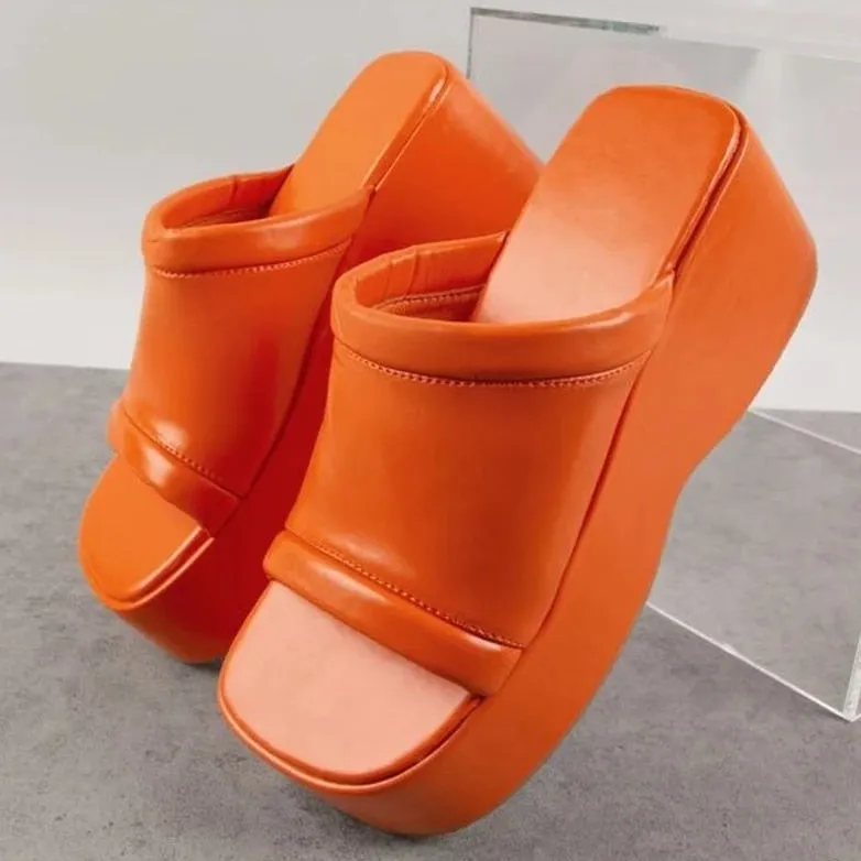 Putri Solid Color Minimalist Platform Wedge Sandals - 5 Colors